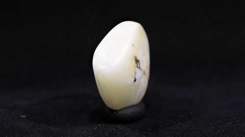 Weißer Baltischer Bernstein