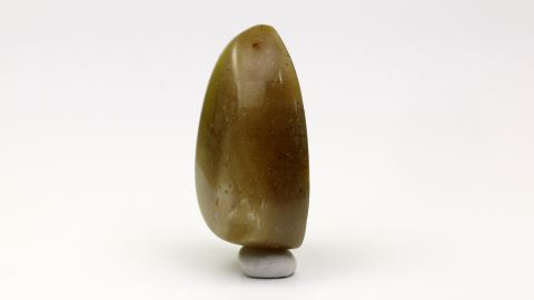 Naturbernstein geschliffen und poliert