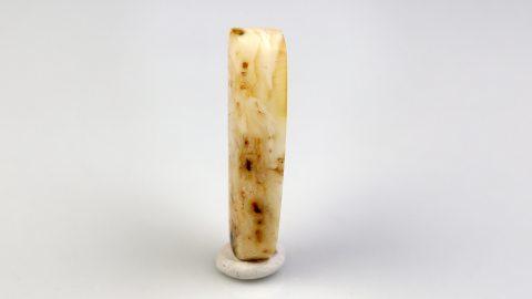 Baltischer Bernstein von Hand geschliffen