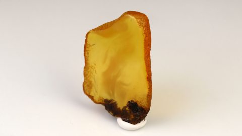 Naturbernstein von Hand geschliffen