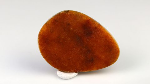 Naturbernstein von Hand geschliffen