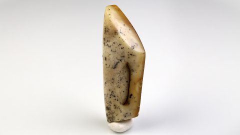 Naturbernstein geschliffen und poliert