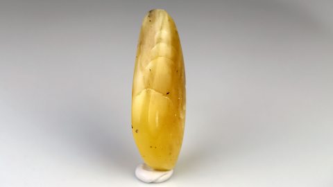 Baltischer Bernstein von Hand geschliffen