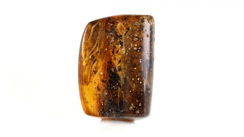 Bernstein geschliffen