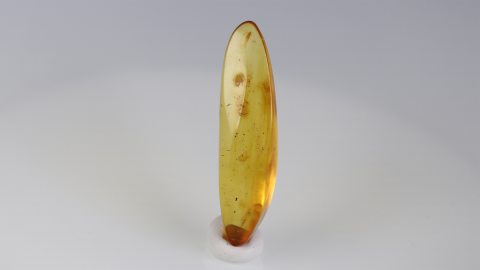 Bernstein geschliffen