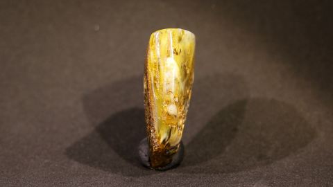 Naturbernstein grün