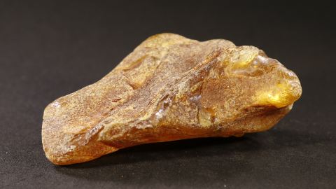 Bernstein Stalaktiten-Tropfen 30,5 Gramm