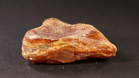 Bernstein Stalaktiten-Schlaube