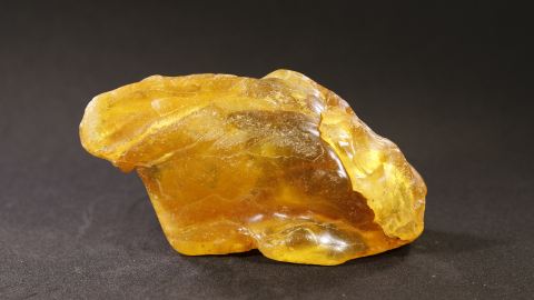 Bernstein Stalaktiten-Schlaube