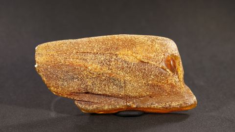 Bernstein Stalaktitenschlaube 20,8 Gramm