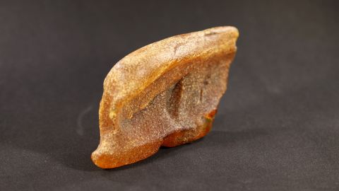 Bernstein Stalaktiten-Schlaube 20,8 Gramm