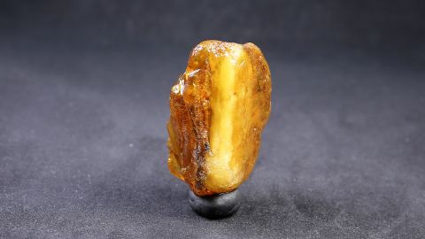 Baltischer Rohbernstein