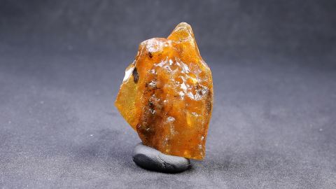 Baltischer Rohbernstein