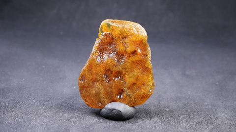 Baltischer Rohbernstein