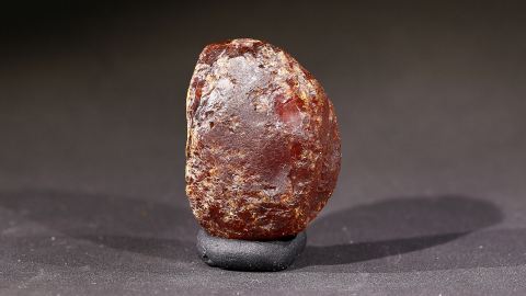 Rohbernstein Stalaktitenschlaube