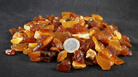 Baltischer Bernstein 1 bis 1,5 Gramm